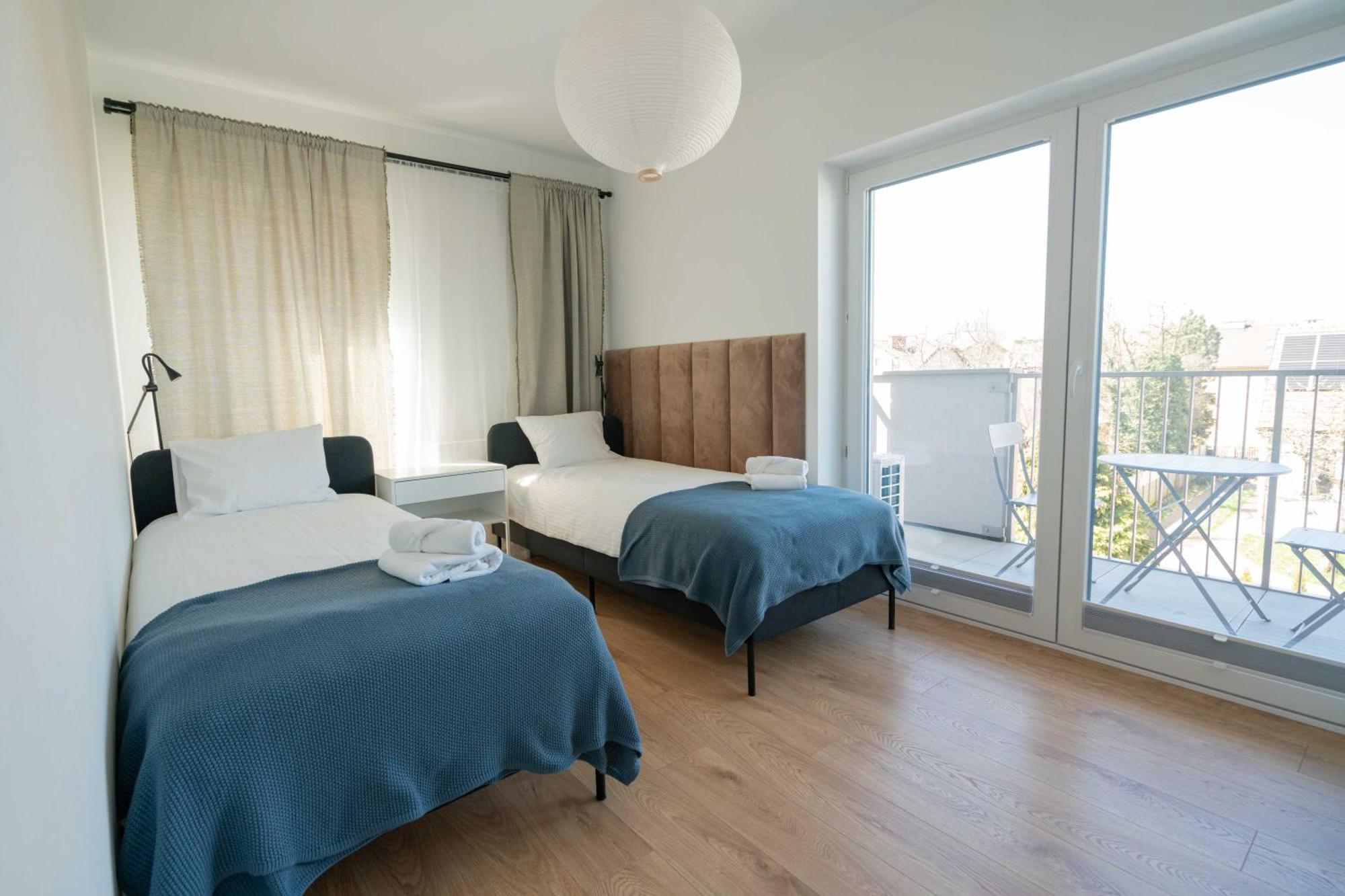 Aparthotel Weissa 7 Krakow Exterior photo